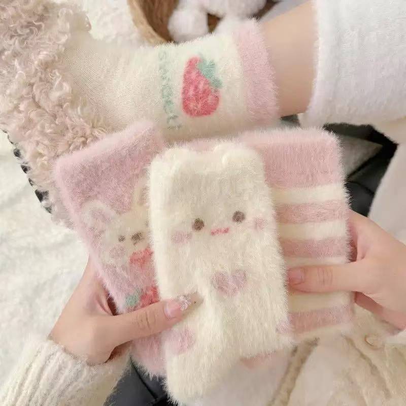 Super cute girls' socks（a set of three pairs）